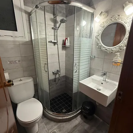 Modern 1-bedroom With Bbq & Roof Garden Near Lägenhet *