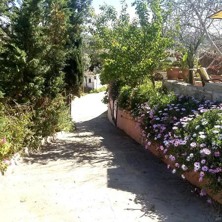 Modern 1-bedroom With Bbq & Roof Garden Near شقة ستالوس