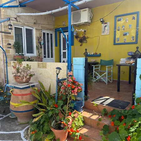Modern 1-bedroom With Bbq & Roof Garden Near شقة
